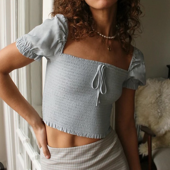 Black Aritzia Crop Top - Picture 5 of 5